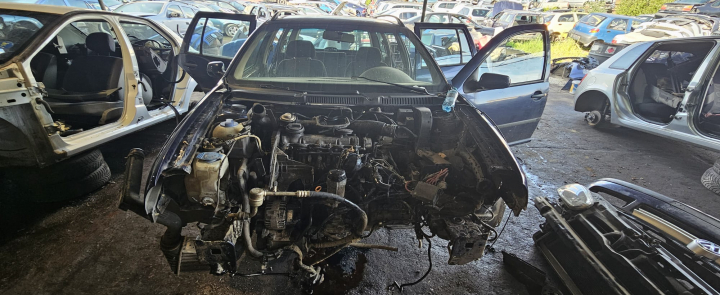 Dezmembram Volkswagen VW Golf 4 [1997 - 2006] wagon 1.9 TDI MT (90 hp)