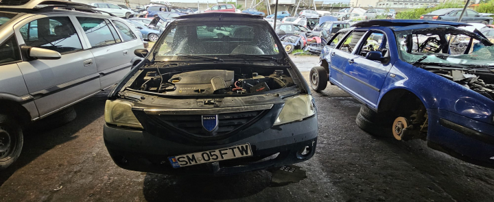 Dezmembram Dacia Logan  [2004 - 2008] Sedan 1.5dci MT (65hp)
