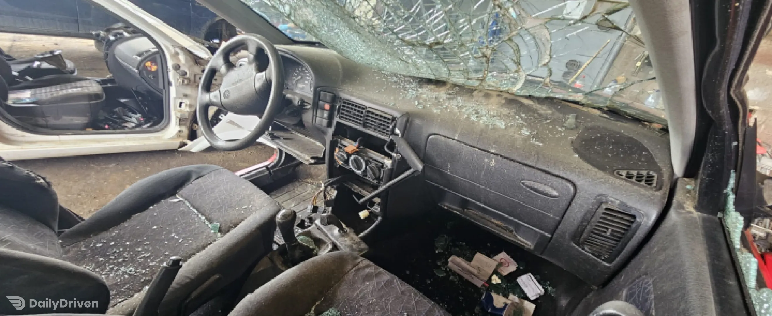 Dezmembram Volkswagen VW Polo 3 6N [1994 - 2001] Variant wagon 1.6 MT (75 hp)