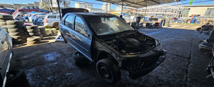 Dezmembram Dacia Logan  [facelift] [2007 - 2012] Sedan 1.4 MT (75 hp)