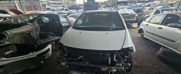 Dezmembram Citroen C3  [2002 - 2010] Hatchback 1.4 HDi MT (70 hp)