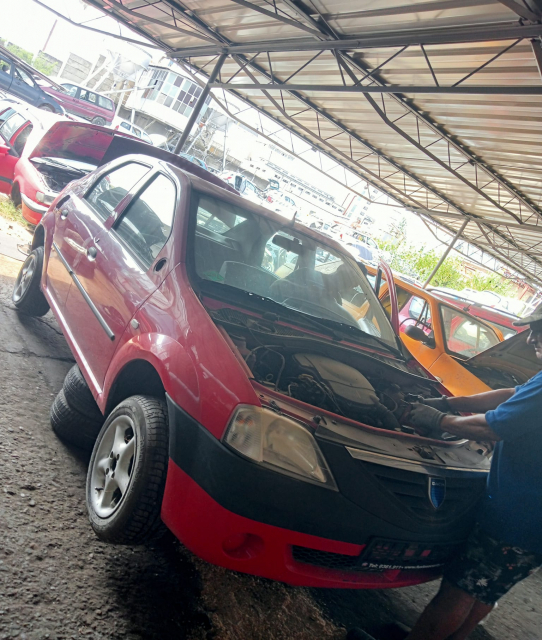 Dezmembram Dacia Logan  [2004 - 2008] Sedan 1.4 MT (75 hp)