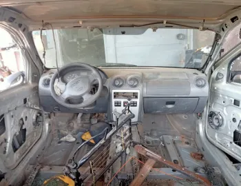Dezmembram Dacia Logan  [2004 - 2008] Sedan 1.4 MT (75 hp)