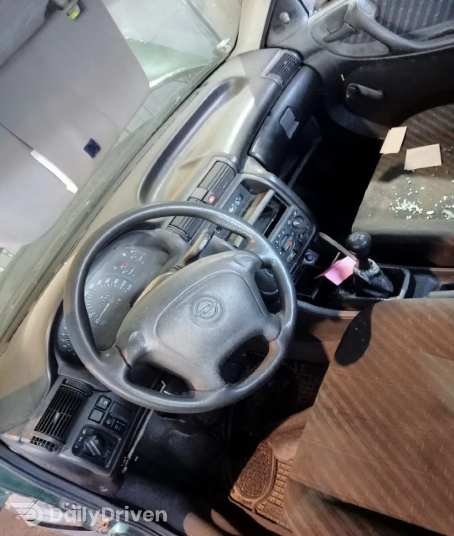 Dezmembram Opel Astra F [facelift] [1994 - 2002] Sedan 1.4 MT (82 hp)