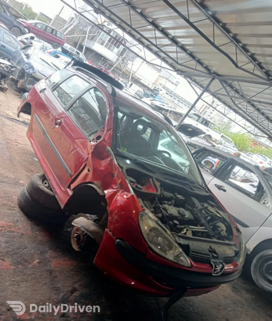 Dezmembram Peugeot 206  [facelift] [2002 - 2009] wagon 5-usi 1.4 MT (75 hp)