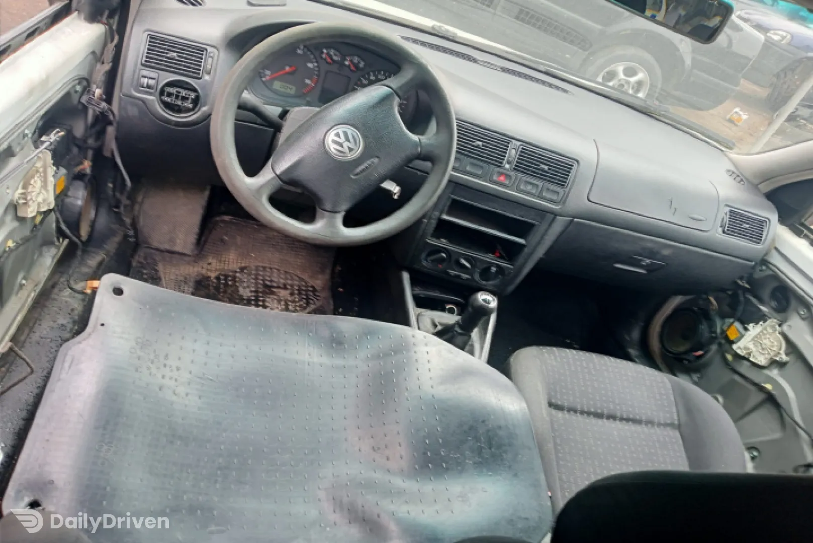Dezmembram Volkswagen VW Golf 4 [1997 - 2006] wagon 1.9 TDI MT (90 hp)