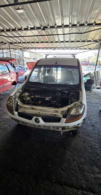 Dezmembram Renault Kangoo  [facelift] [2003 - 2009] Passenger minivan 1.5 dCi MT (80 hp)