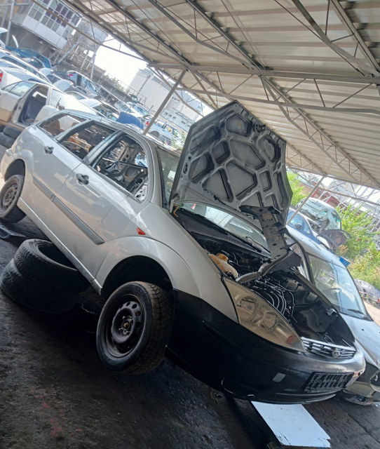 Dezmembram Ford Focus  [1998 - 2004] wagon 5-usi 1.6 MT (101 hp)