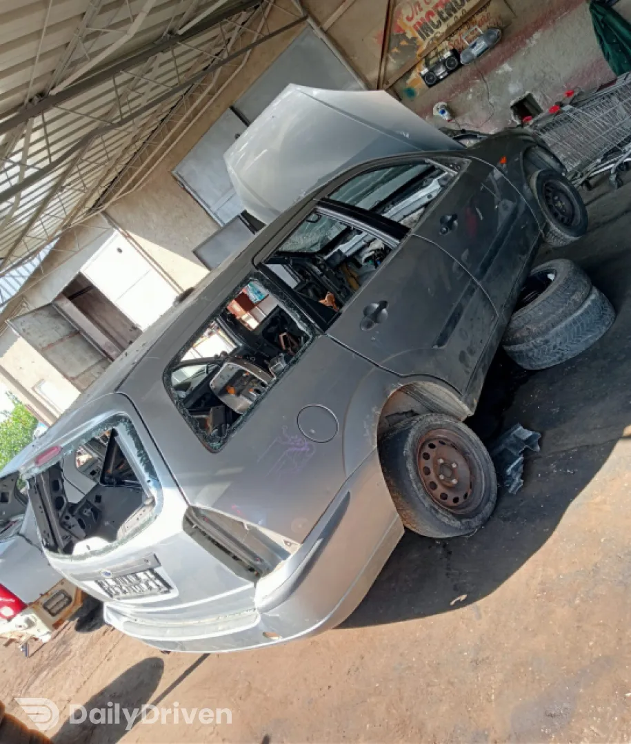 Dezmembram Ford Focus  [1998 - 2004] wagon 5-usi 1.6 MT (101 hp)
