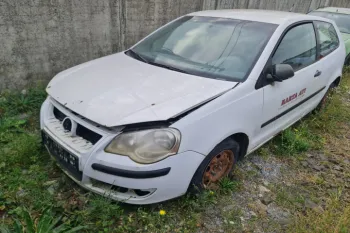 Dezmembram Volkswagen VW Polo 4 9N [facelift] [2005 - 2009] Hatchback 3-usi 1.2 MT (60 hp)