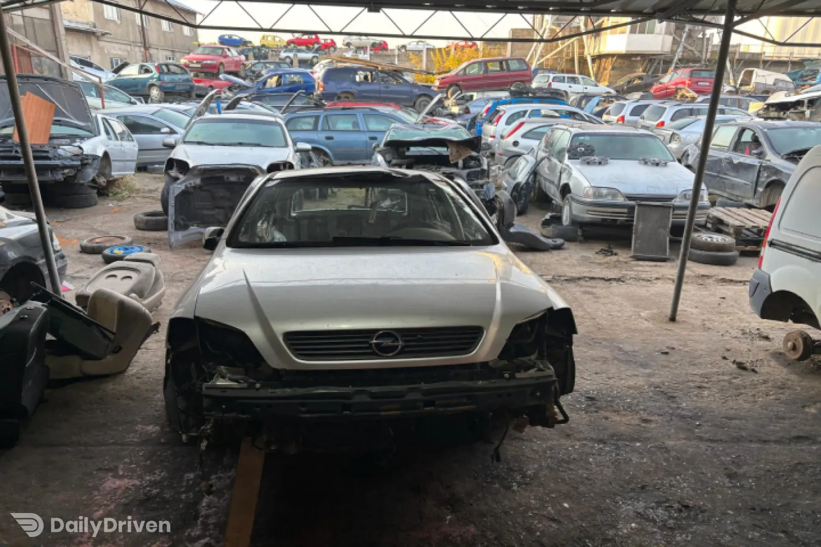 Dezmembram Opel Astra G [1998 - 2009] Hatchback 5-usi 2.0 DTI MT (101 hp)