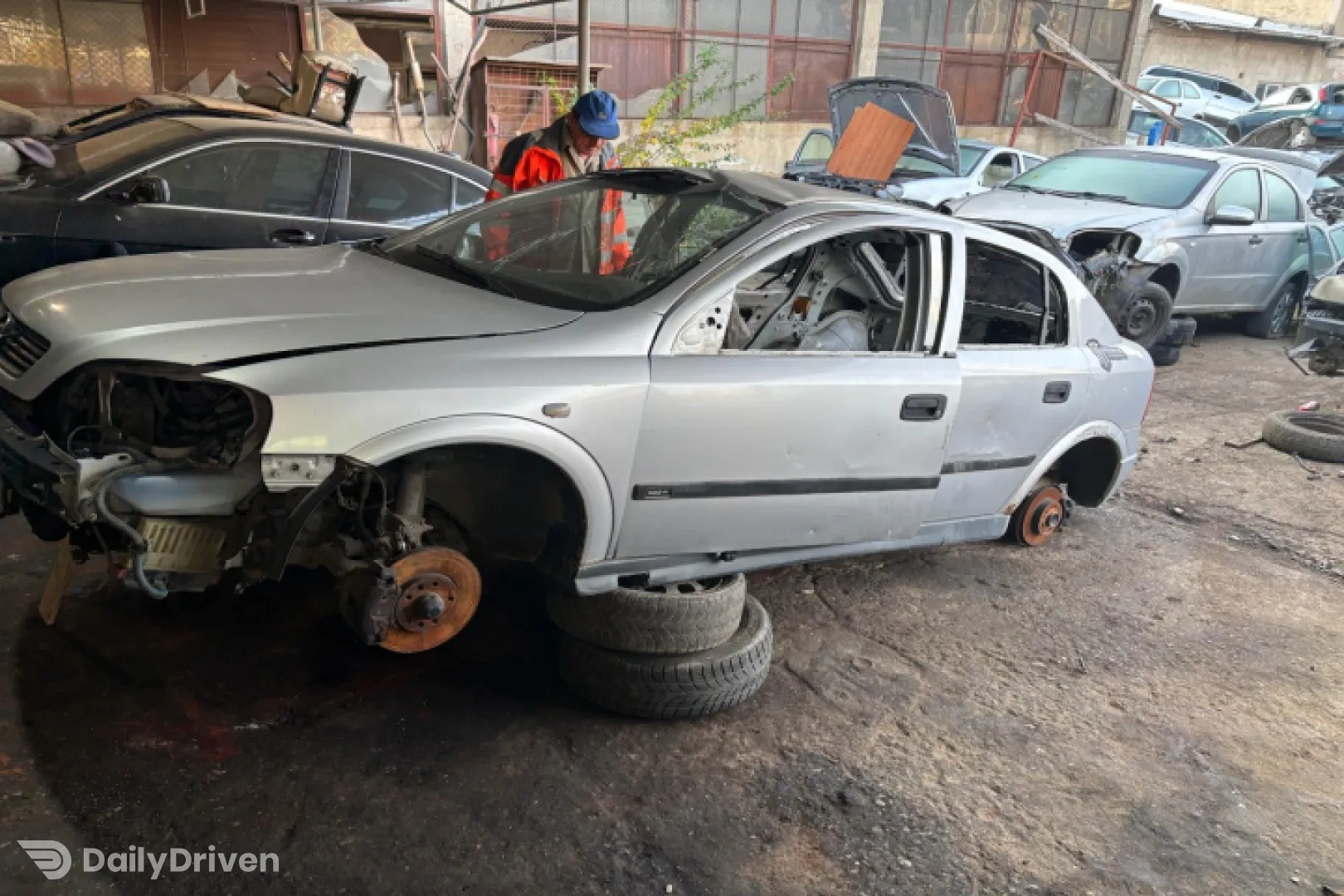 Dezmembram Opel Astra G [1998 - 2009] Hatchback 5-usi 2.0 DTI MT (101 hp)