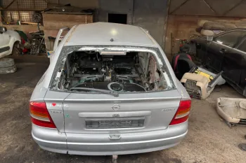 Dezmembram Opel Astra G [1998 - 2009] Hatchback 5-usi 2.0 DTI MT (101 hp)
