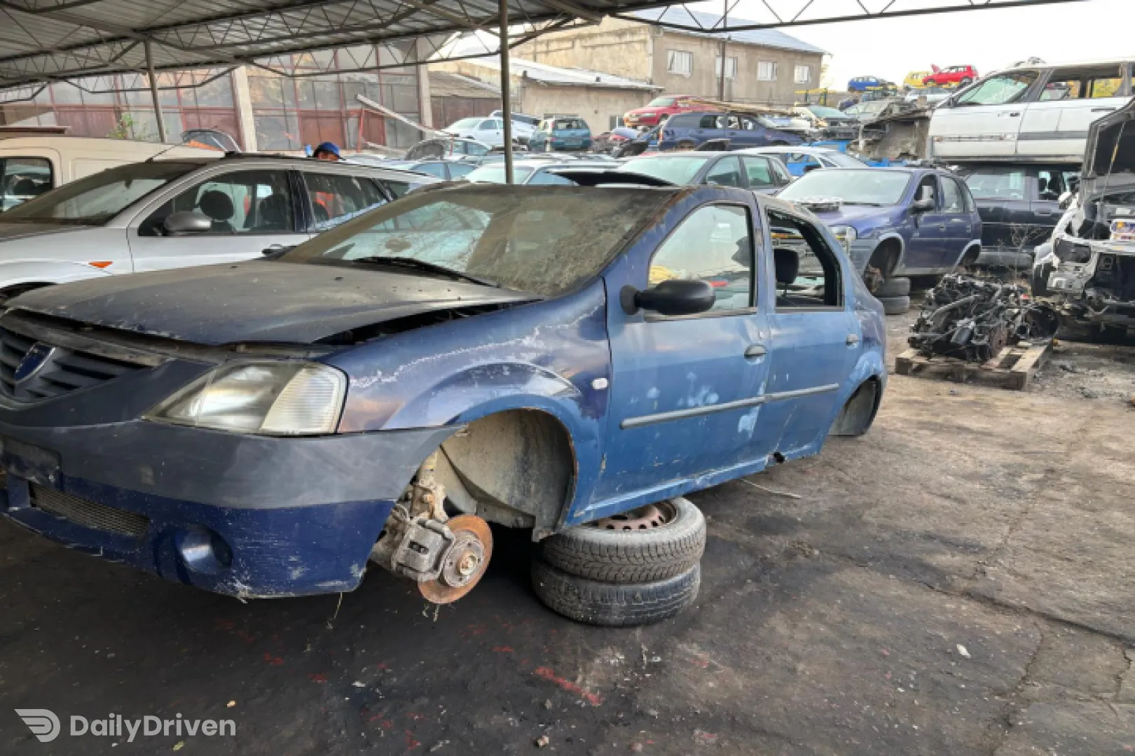 Dezmembram Dacia Logan  [2004 - 2008] Sedan 1.4 MT (75 hp)