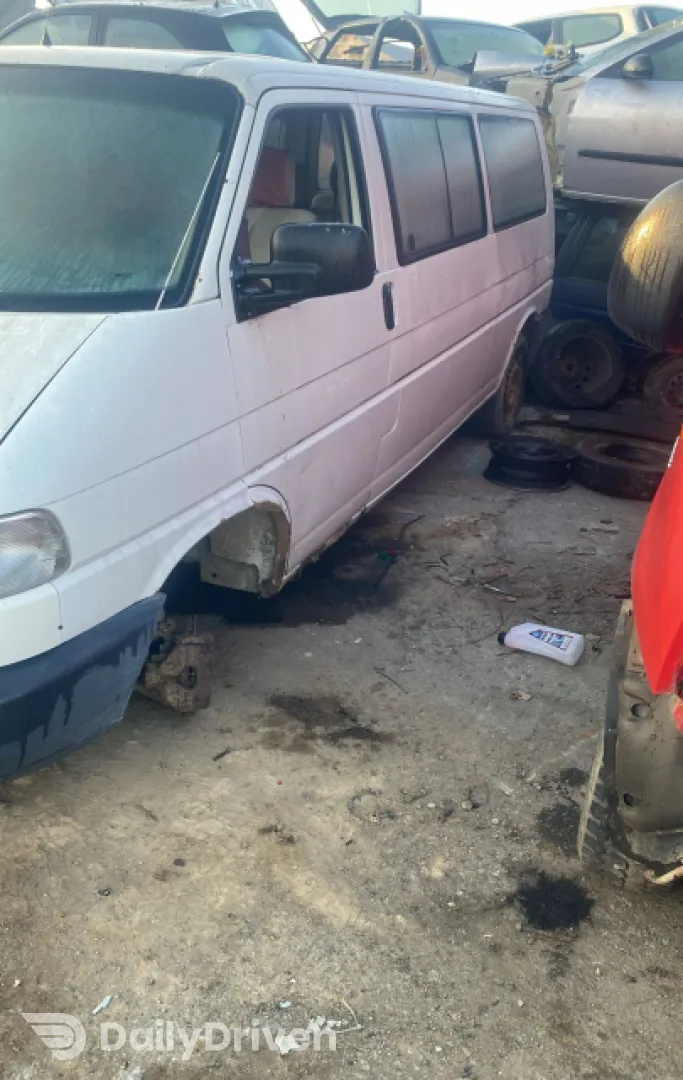 Dezmembram Volkswagen VW Transporter T4 [1990 - 2003] Minivan 4-usi 2.5 TDI MT (102 hp)