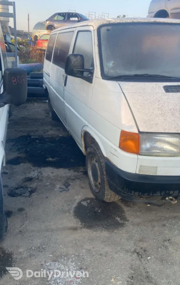 Dezmembram Volkswagen VW Transporter T4 [1990 - 2003] Minivan 4-usi 1.9 D MT (60 hp)