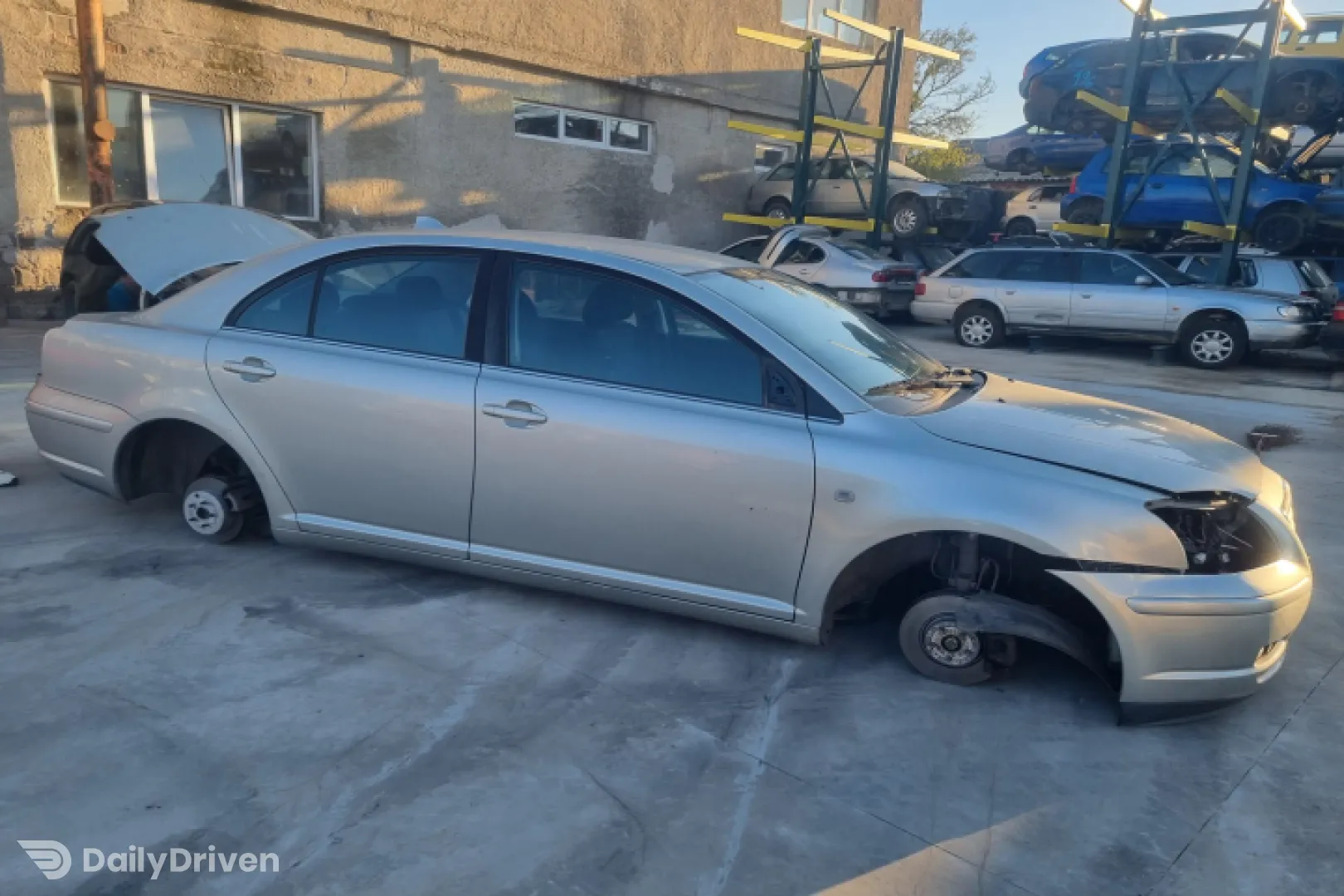 Dezmembram Toyota Avensis 2 T25 [2002 - 2006] Sedan 2.0 D MT (116 hp)
