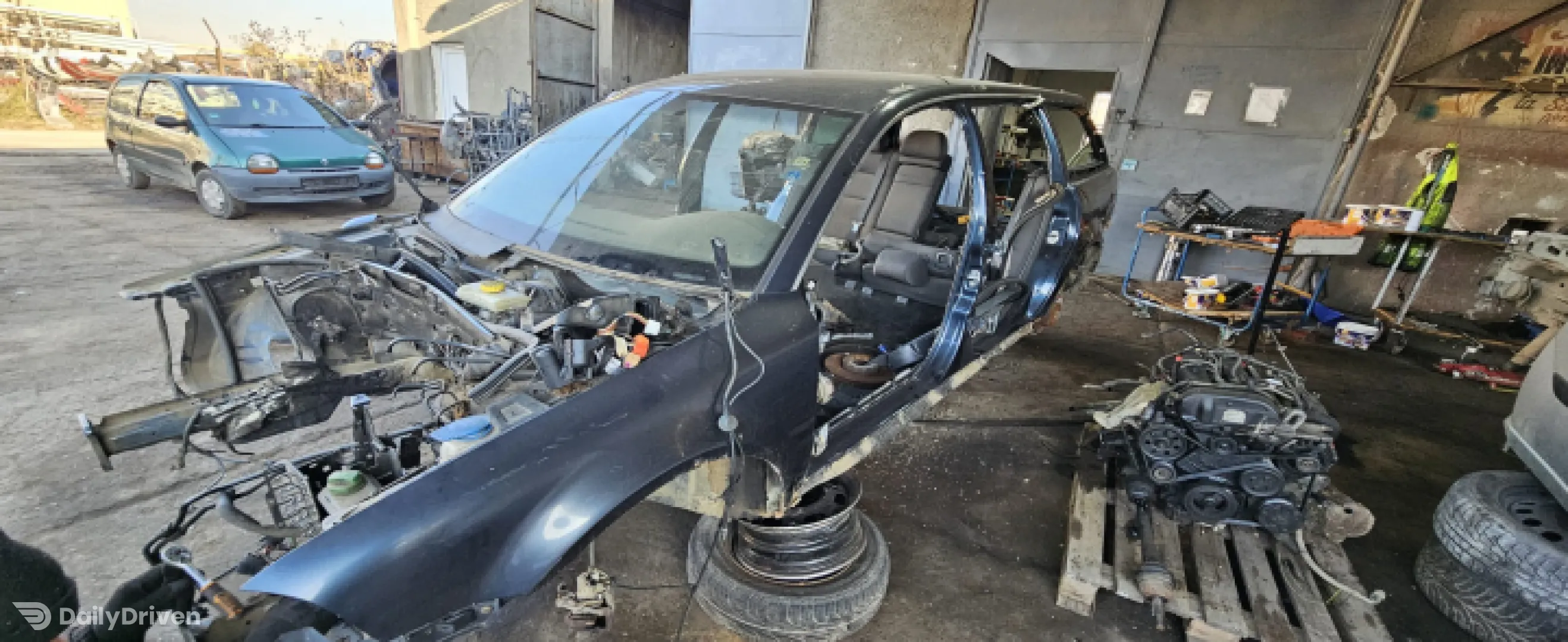 Dezmembram Volkswagen VW Passat B5.5 [facelift] [2000 - 2005] wagon 2.0 TDI MT (136 hp)