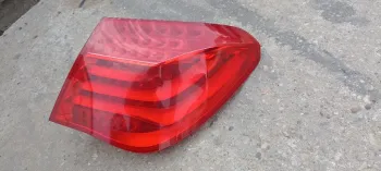 Stop aripa dreapta BMW Seria 7 F01 F02 F03 F04, stop aripa dreapta BMW 7182198