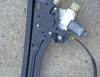 Macara cu motoras dreapta fata BMW Seria 7 F01 F02 F04, 7182086, 7182106