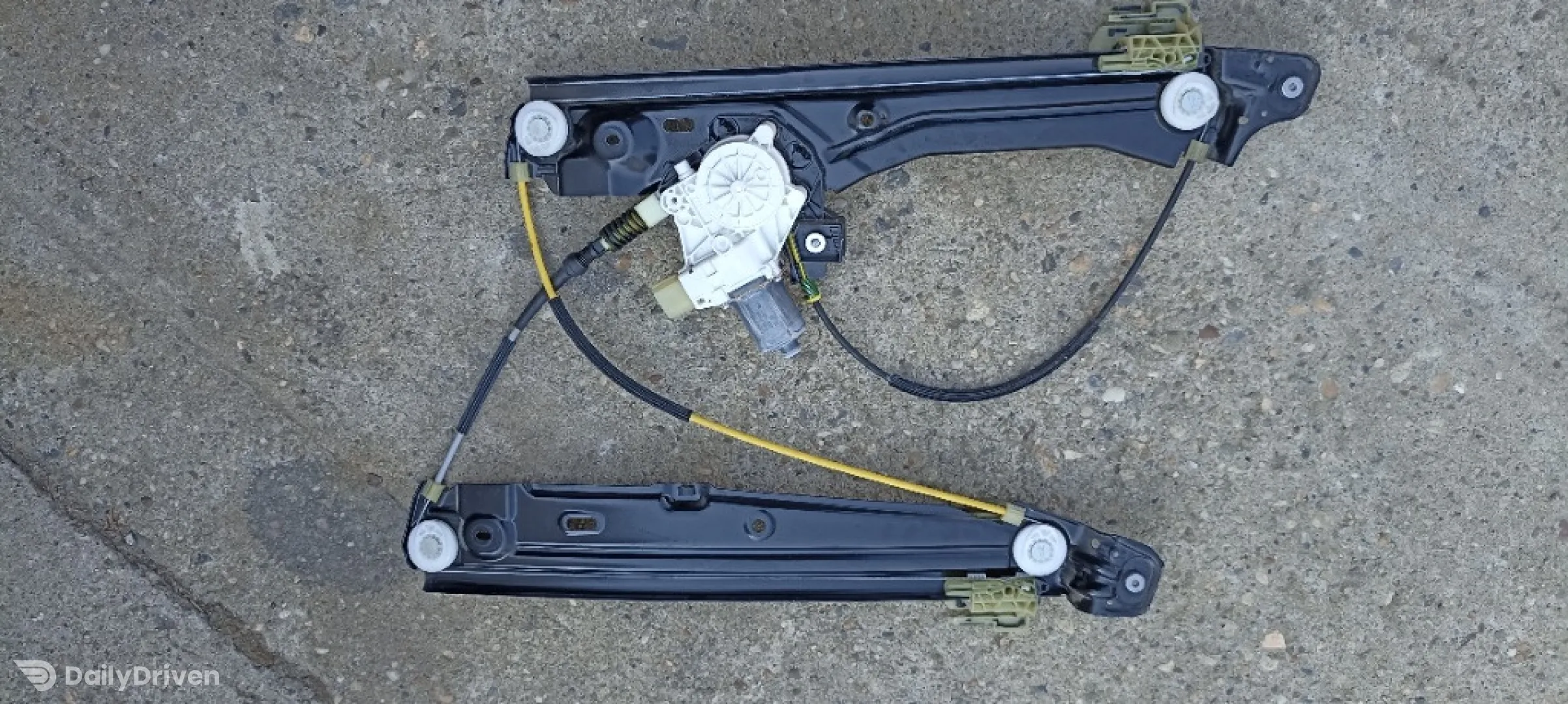 Macara cu motoras dreapta fata BMW Seria 7 F01 F02 F04, 7182086, 7182106