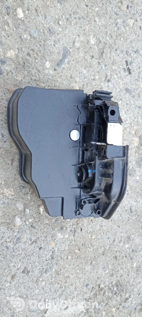 Broasca usa dreapta spate BMW Seria 6 F06, 7202148