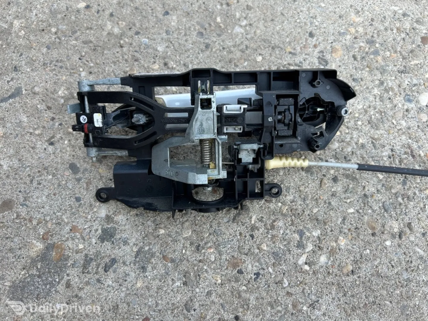 Maner exterior usa dreapta fata BMW Seria 5 F07 GT F10 F11 F18, 7231930, 7187228