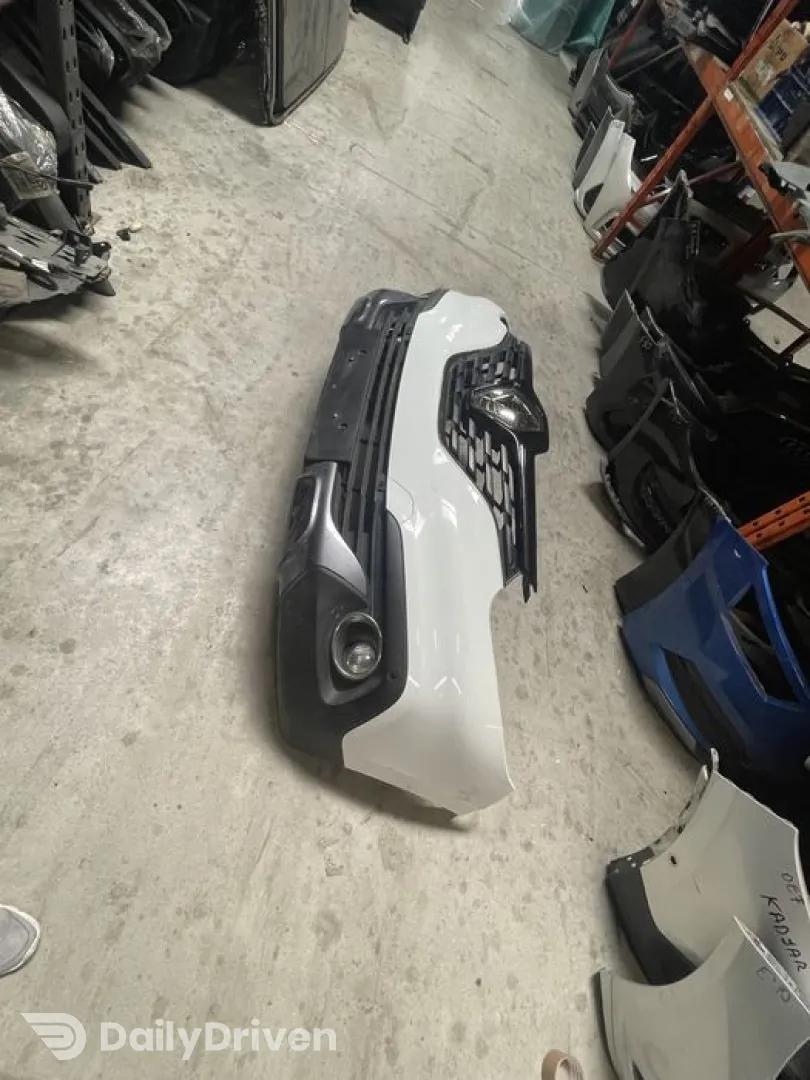 Bara Fata completa cu grila Renault Kadjar