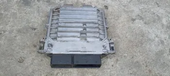 Calculator motor ECU Mercedes GLA X156, 1.6 benzina, 0261S09816, A2709002100