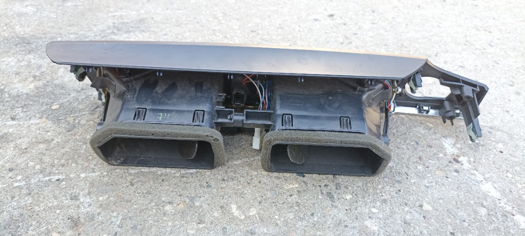 Grila ventilatie bord BMW X3 F25, 2009-2017