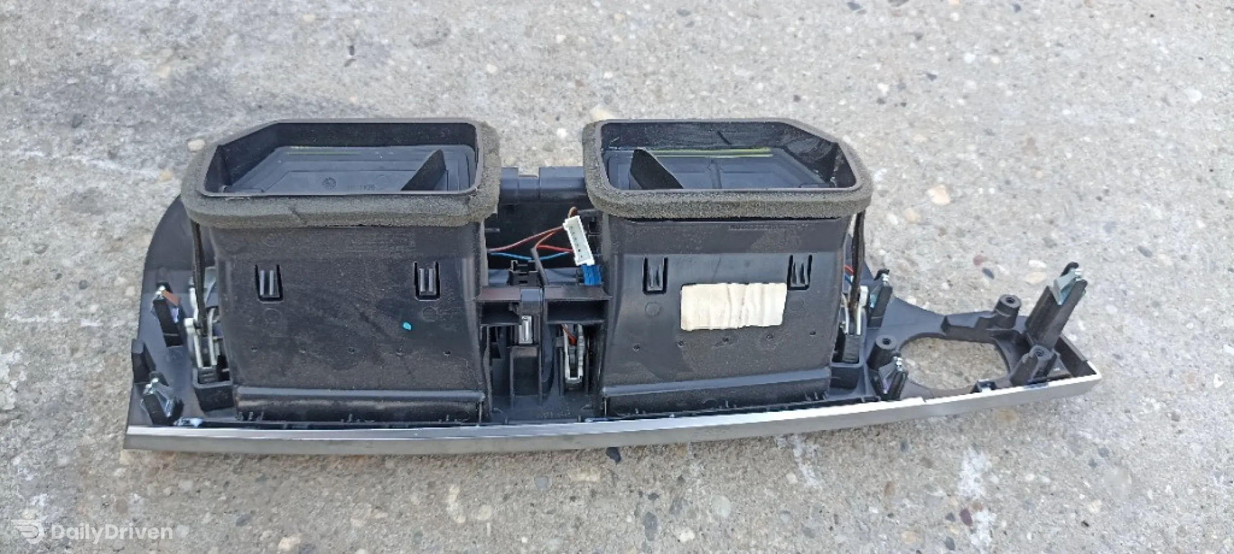 Grila ventilatie bord BMW X3 F25, 2009-2017