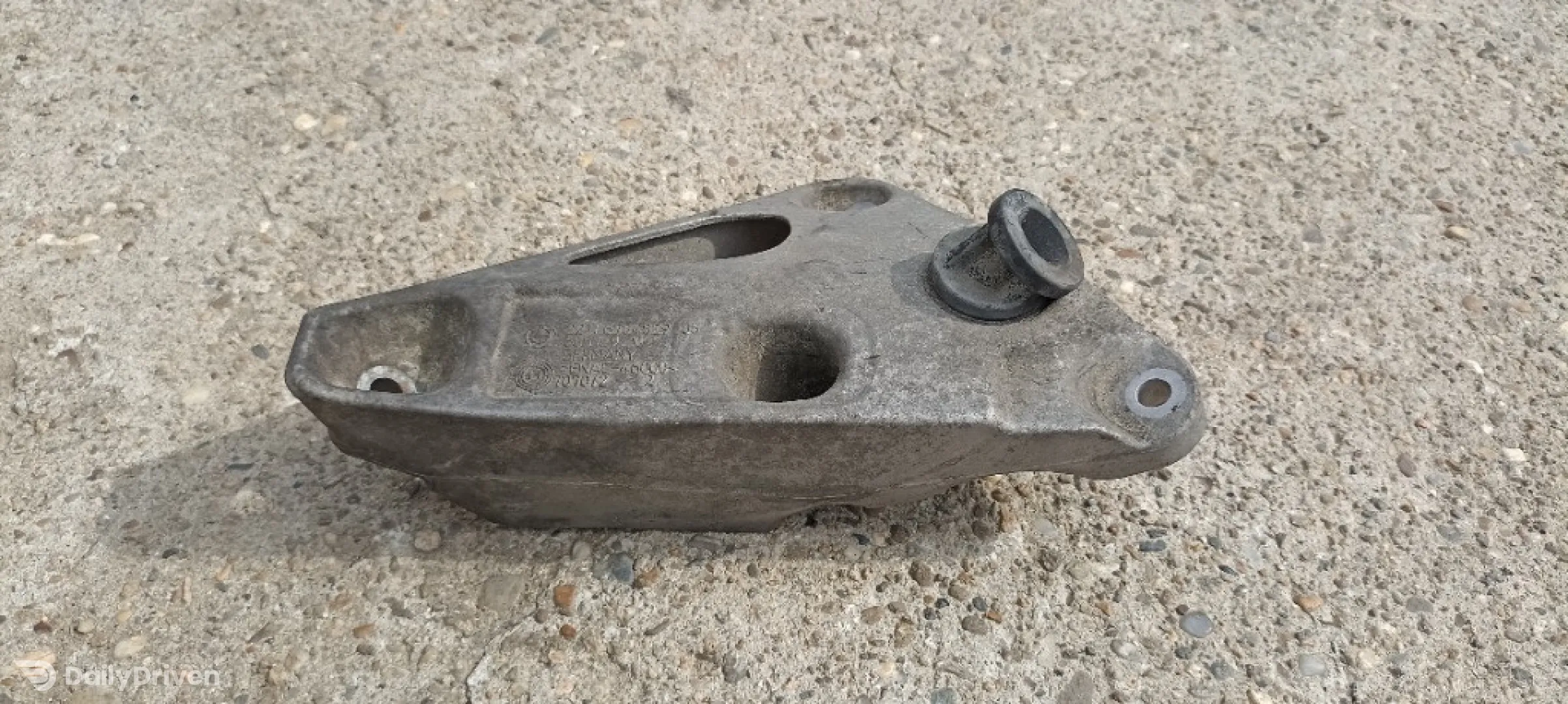 Suport motor stanga BMW Seria 3 F30 F31 F34GT Xdrive 3.0 d N57, suport motor 6784829