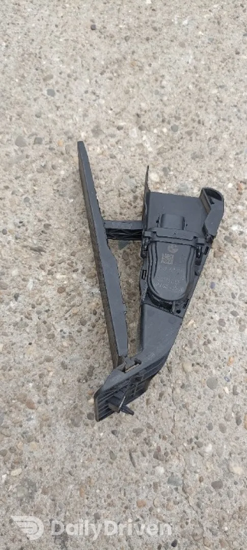 Pedala acceleratie BMW i3, I01, 2013-2020, 35426853176