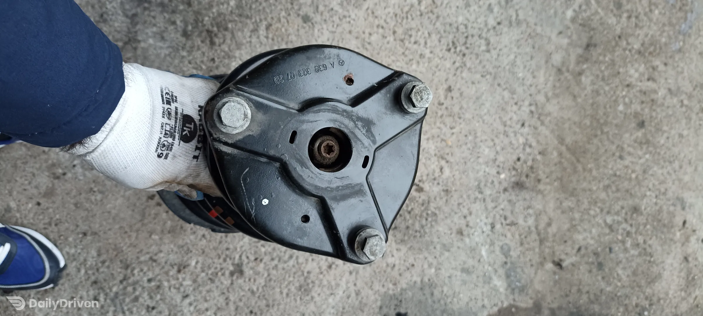 amortizor arc flansa dreapta fata Mercedes Vito, W639, EURO 5