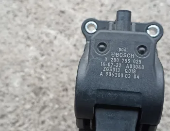 pedala acceleratie Mercedes Vito, W639, A9063000304