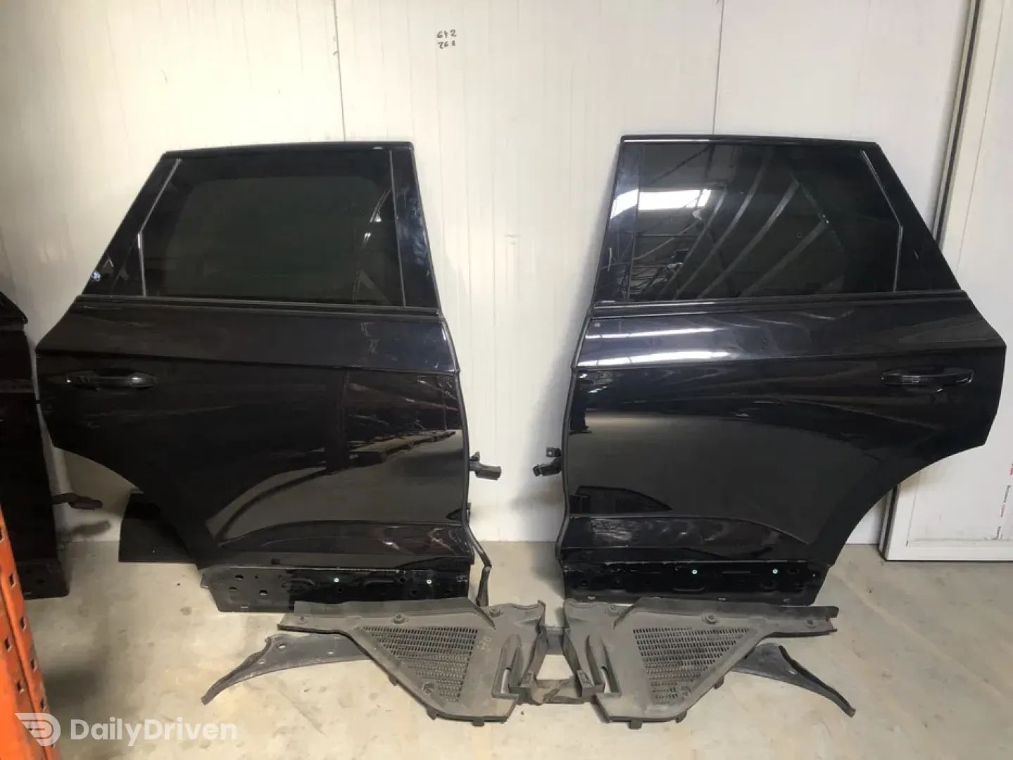 Usa Vw Touareg 2020 Stanga / Dreapta spate ( pret / buc)