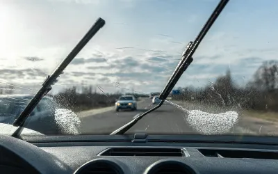 Ghid complet: Cum să alegi ștergătoarele auto perfecte pentru orice vreme