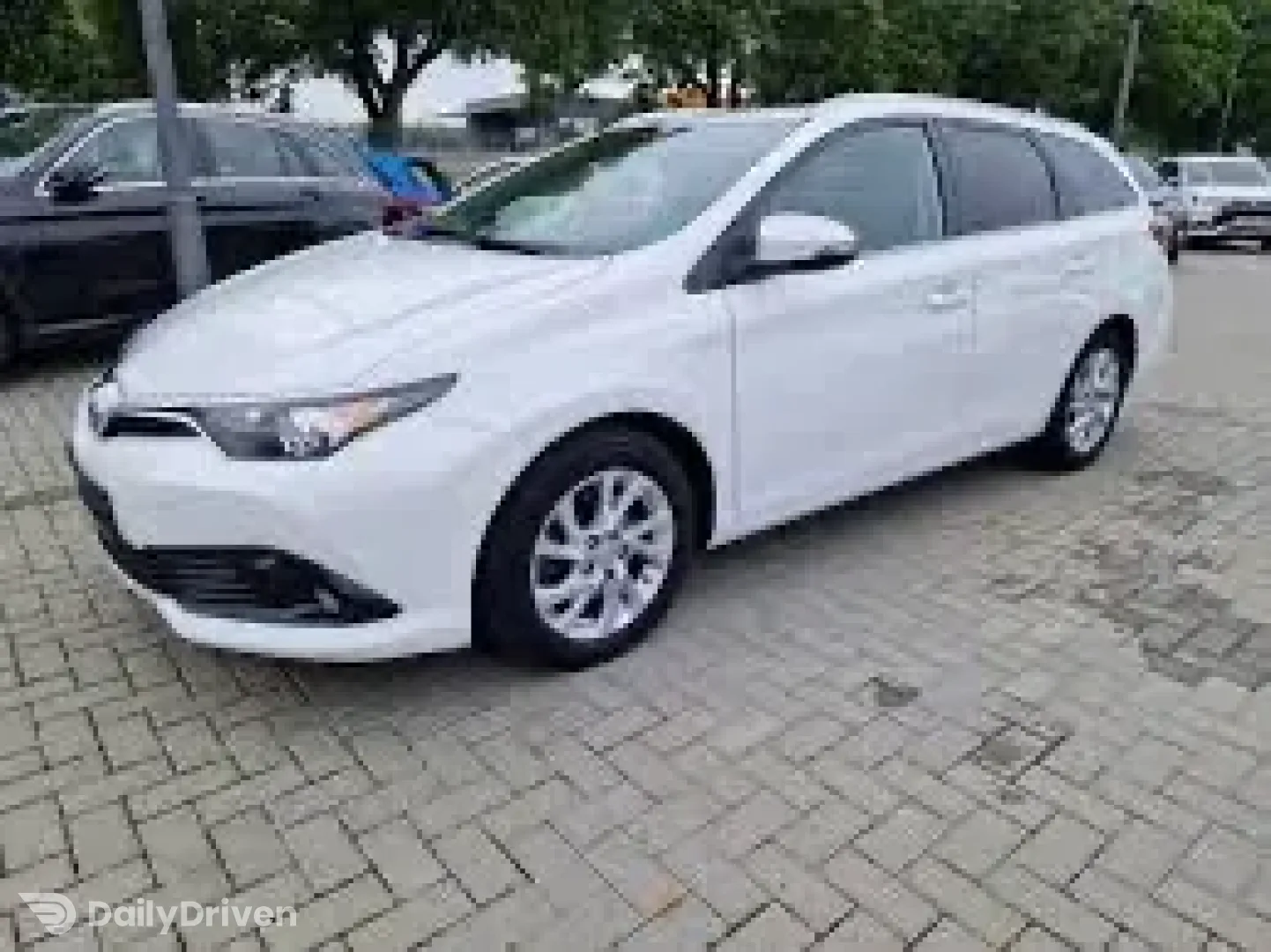 Dezmembrez/ Dezmembrari Toyota Auris 2018 hibrid 1.8 B
