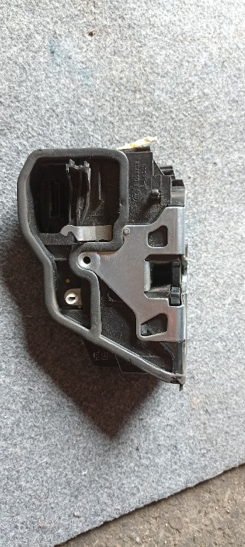 Broasca usa stanga spate BMW X1, E84, 2008-2015. 7202147