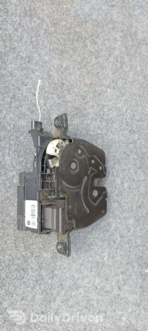 Broasca haion BMW Seria 5 F07GT F10, incuietoare portbagaj 7269543