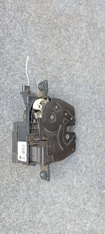 Broasca haion BMW Seria 3 F31, incuietoare portbagaj 7269543