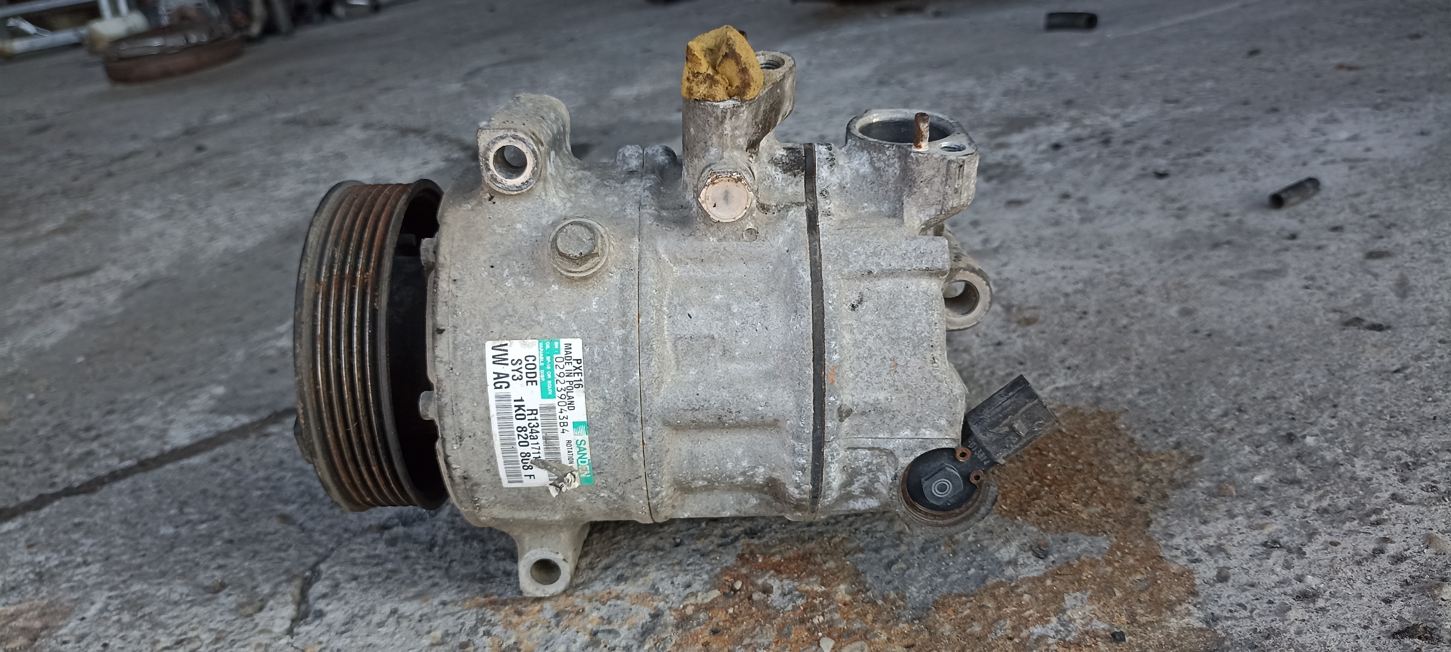 compresor clima ac Volkswagen Passat, B6, 2005-2010, 1K0820808F