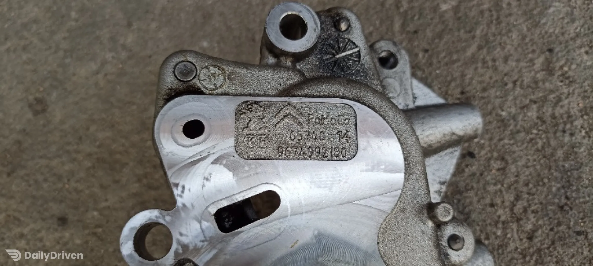 Suport pompa injectie Peugeot 508, 2.0 hdi,, reductor 9810737980