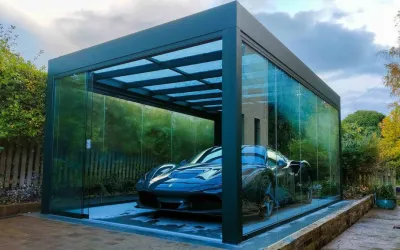 Transformă-ți garajul cu pereți din sticlă securizată: Idei pentru un spațiu modern și elegant