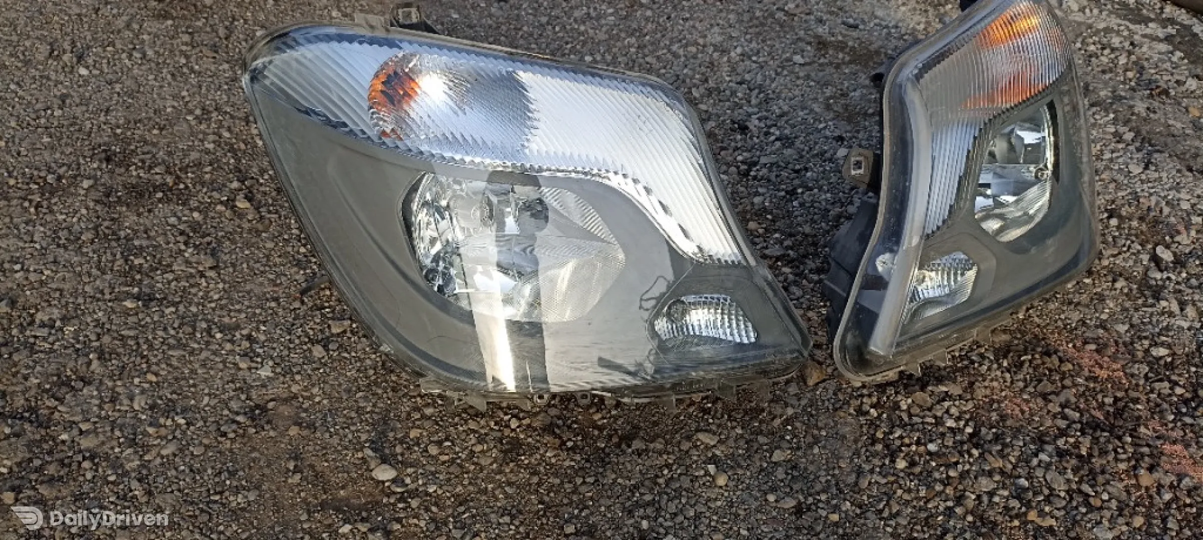 Faruri Mercedes Sprinter facelift 2014, far stanga dreapta Mercedes Sprinter