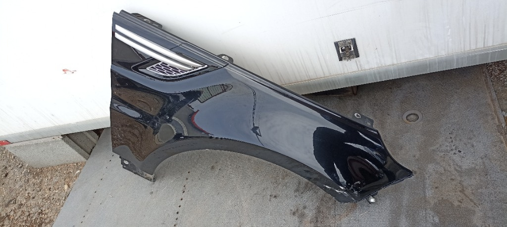 Aripa dreapta fata Range Rover Sport 2016