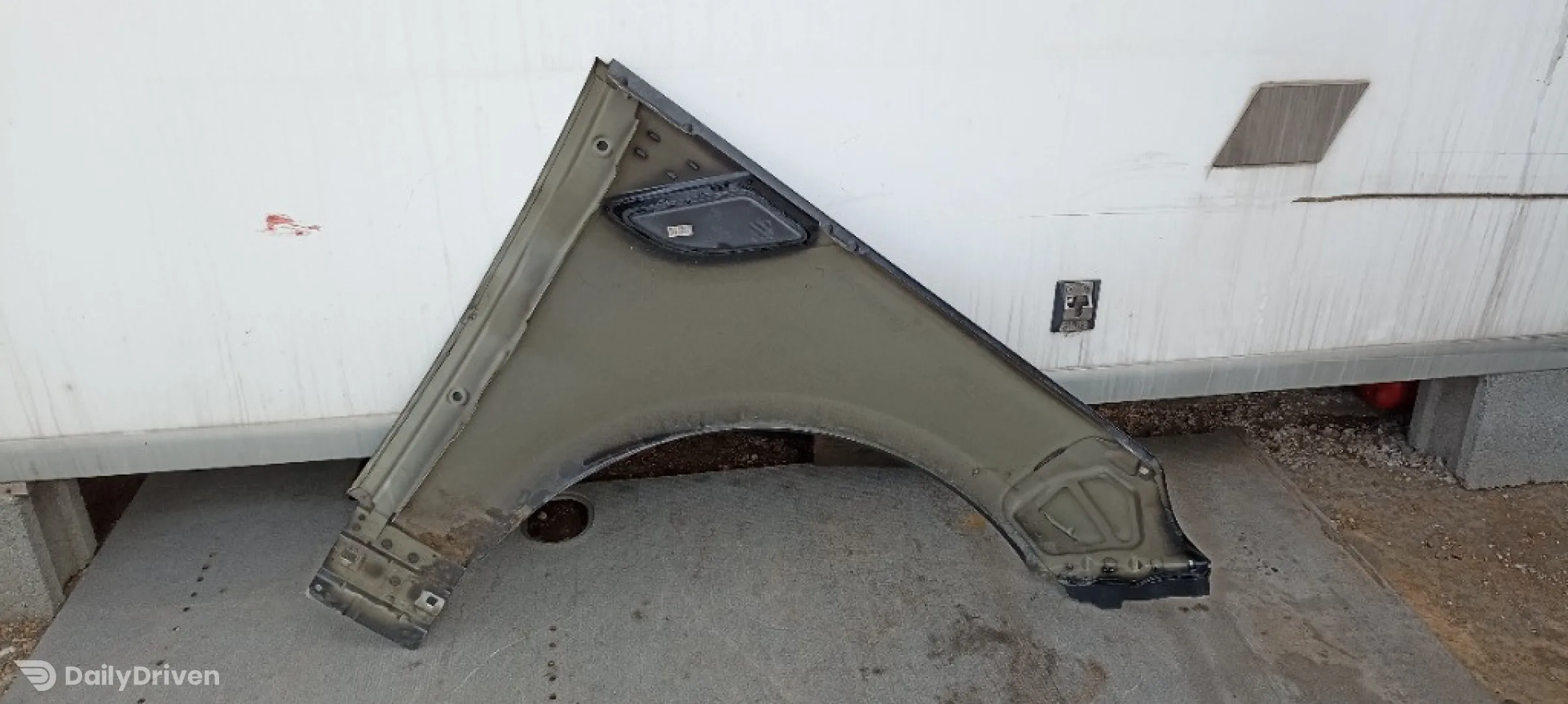 Aripa stanga fata Range Rover Sport 2016