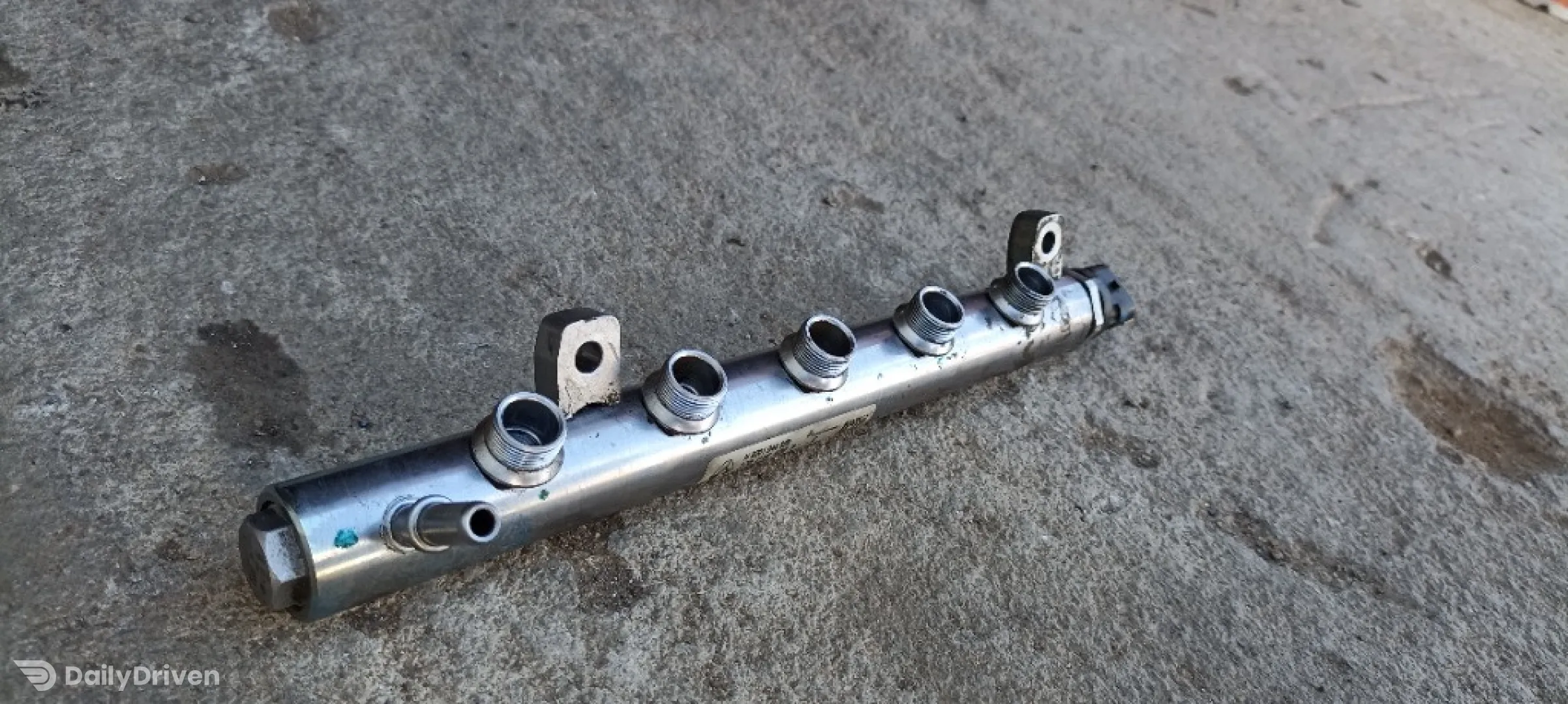 Rampa injectoare Renault Trafic 1.6dci, 175216420R, H8201044829