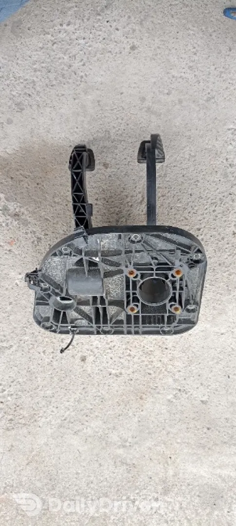 Pedalier Iveco Daily 6, pedale Iveco Daily 5801492032