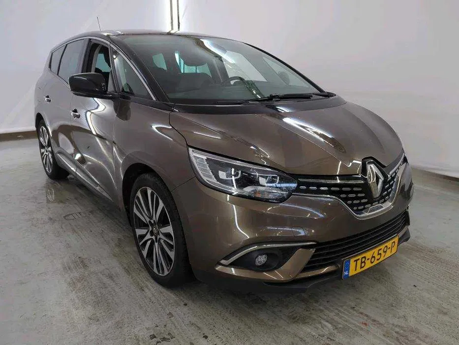 Dezmembrez Renault Scenic 2017